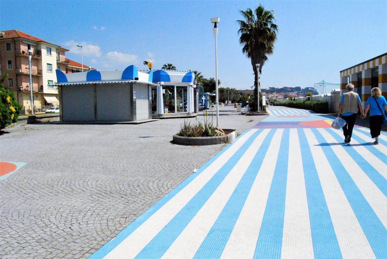 Il Nido Sul Mare Apartment ซาโวนา ภายนอก รูปภาพ